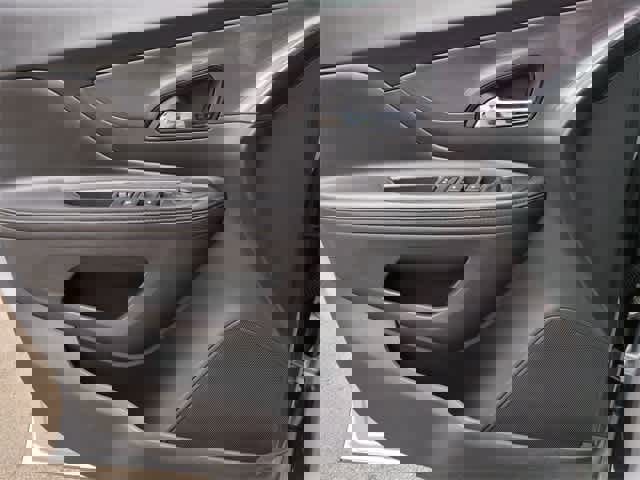 Used 2022 Buick Encore Preferred w/ Safety Package image 30