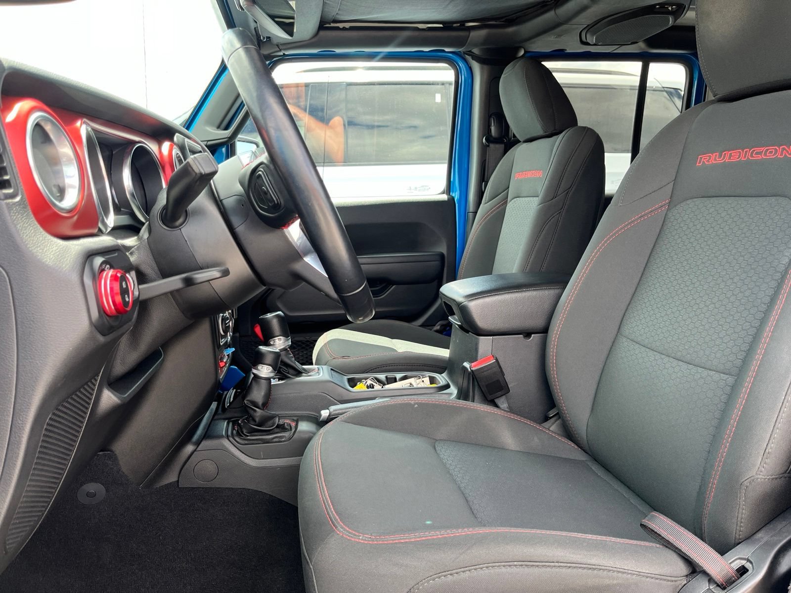 Used 2021 Jeep Gladiator Rubicon AWD/4WD image 8