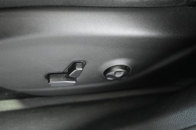 Used 2020 Jeep Cherokee Latitude Plus image 22