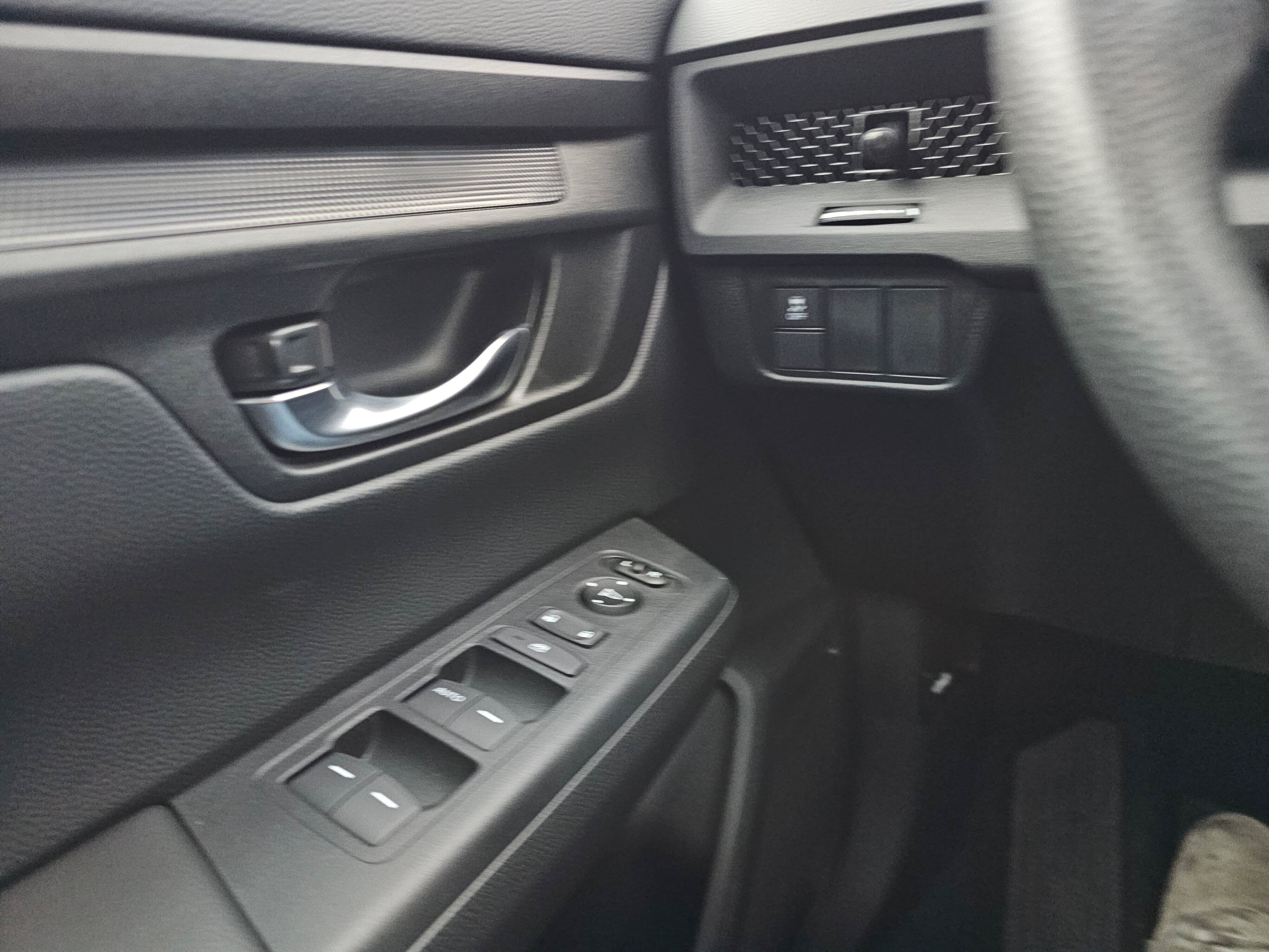 Certified 2025 Honda CR-V LX image 31