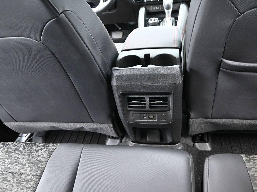 Used 2024 Chevrolet Colorado Z71 w/ Z71 Convenience Package 2 image 19