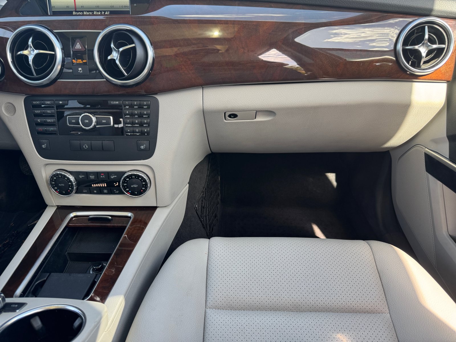 Used 2014 Mercedes-Benz GLK 250 BlueTEC 4MATIC image 18