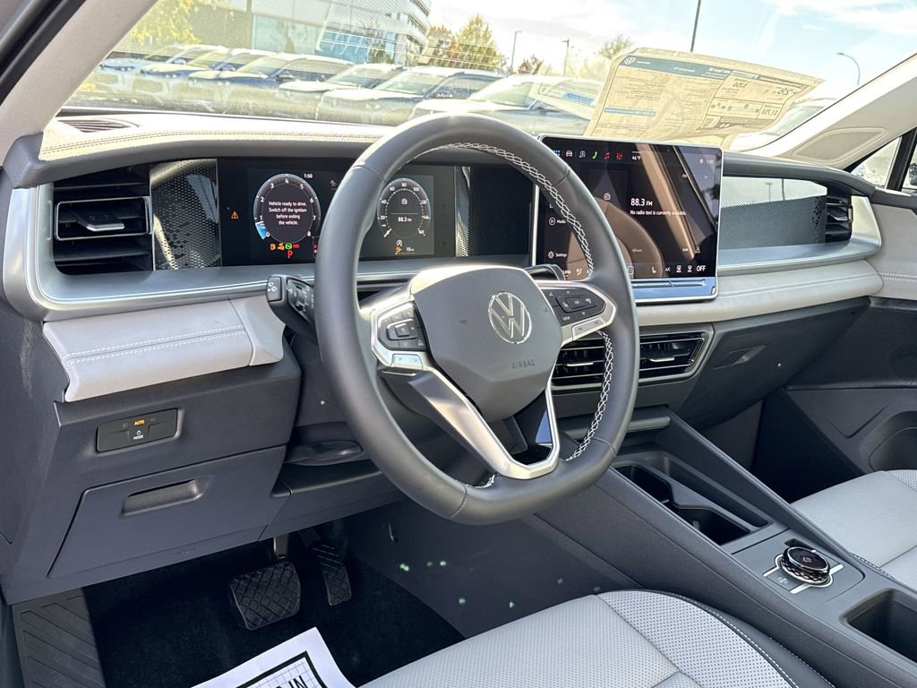 New 2026 Volkswagen Tiguan SE image 10