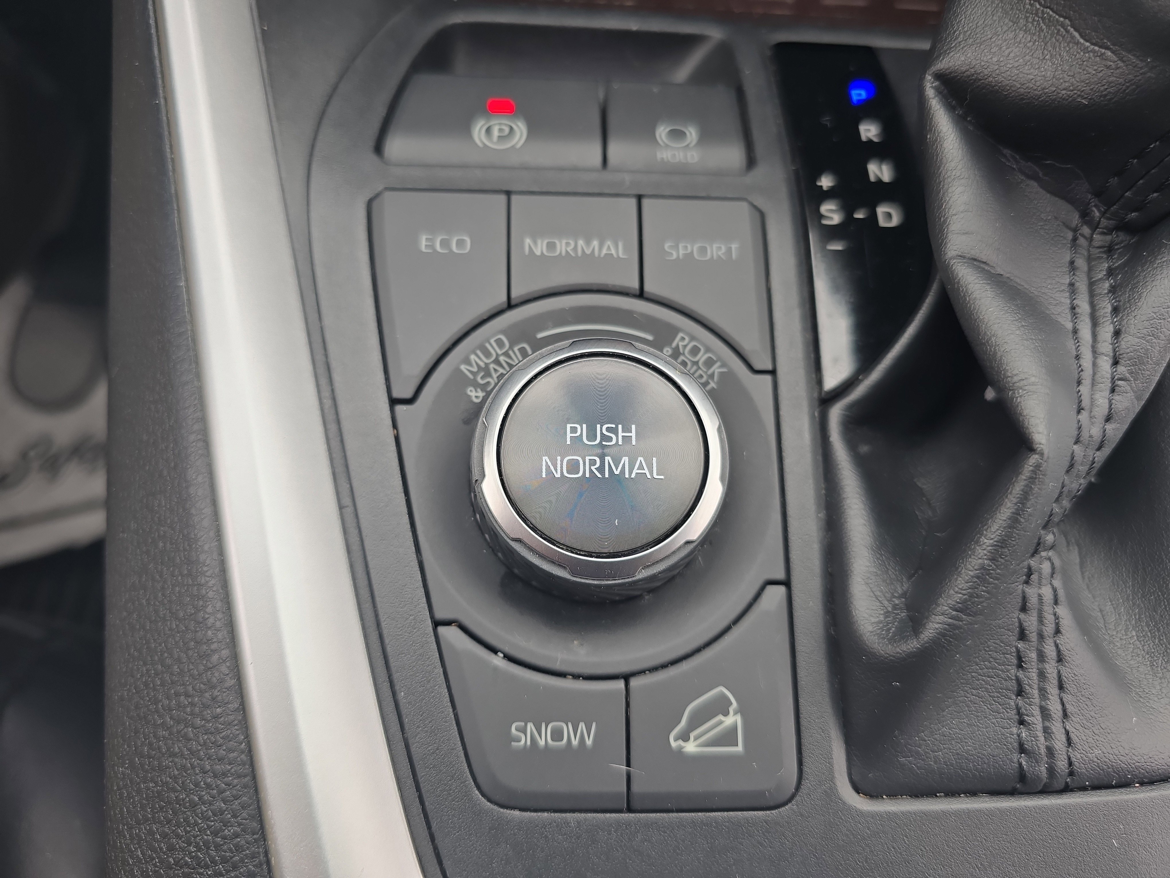 Used 2019 Toyota RAV4 Limited w/ All Weather Liner Package image 27