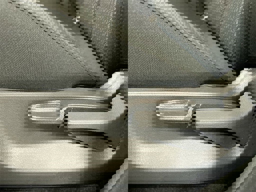 New 2026 Mitsubishi Eclipse Cross LE image 13