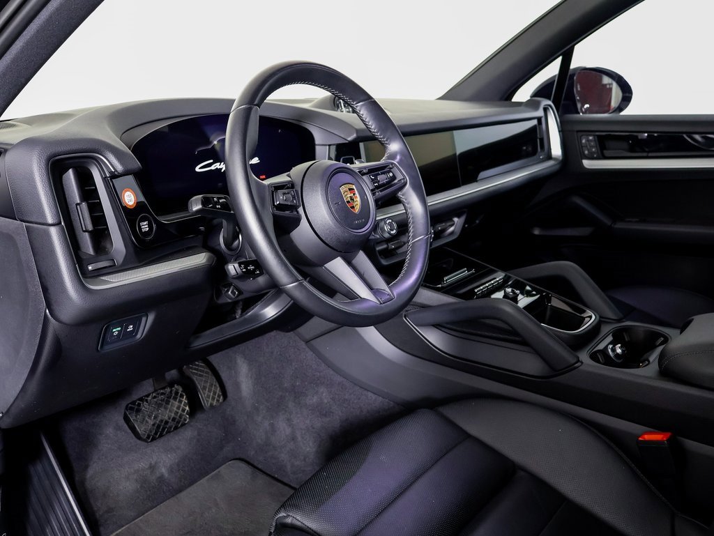 Certified 2024 Porsche Cayenne image 4