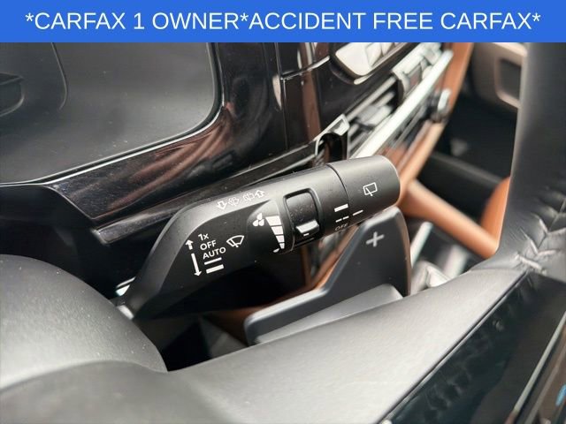 Used 2025 Nissan Pathfinder Platinum image 32