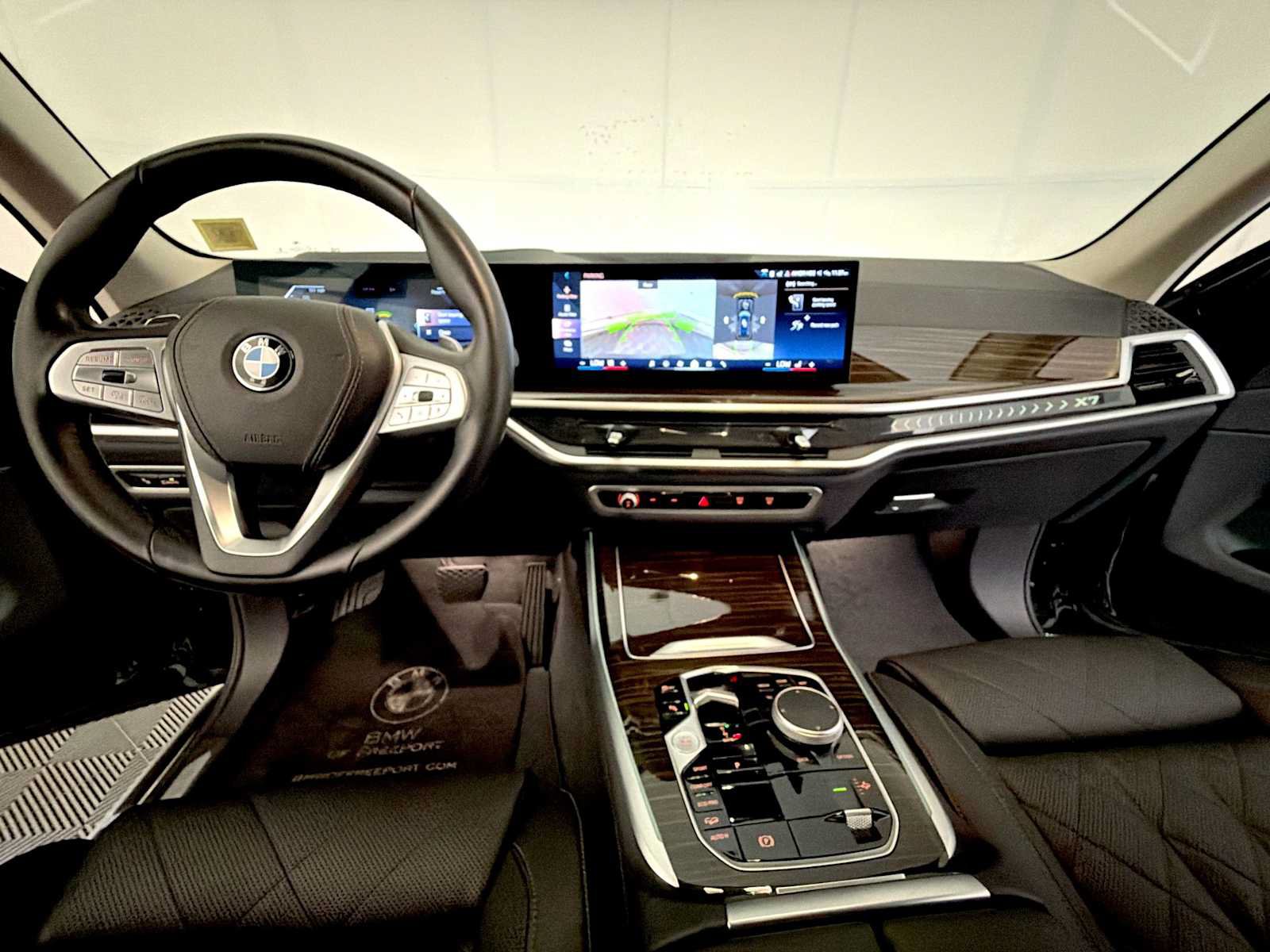 Used 2024 BMW X7 xDrive40i AWD/4WD image 15