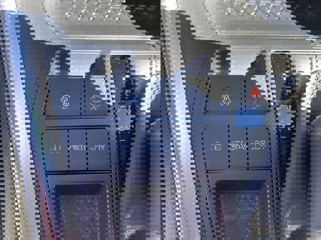 New 2025 Toyota RAV4 LE image 8