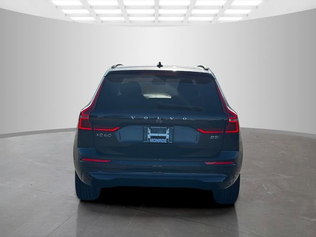Used 2023 Volvo XC60 B5 Core image 6
