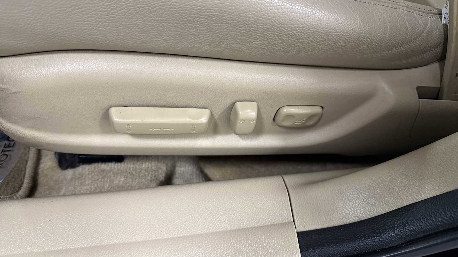 Used 2010 Honda Accord EX-L image 14