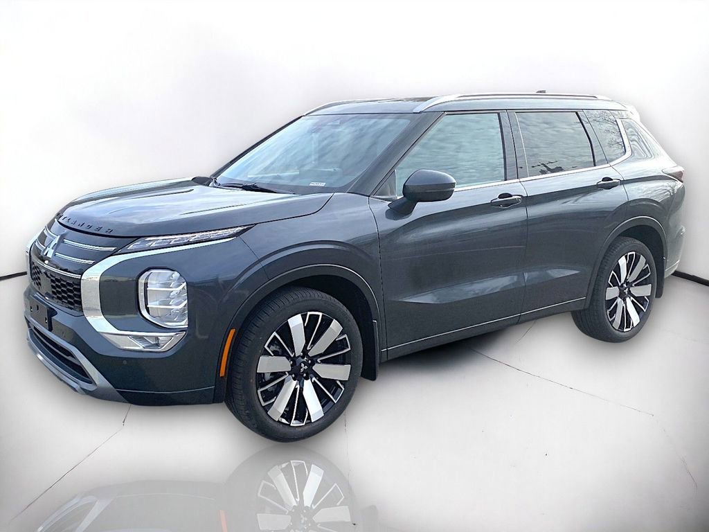 New 2026 Mitsubishi Outlander SEL FWD image 2