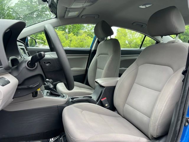 Used 2017 Hyundai Elantra SE w/ Cargo Package FWD image 12