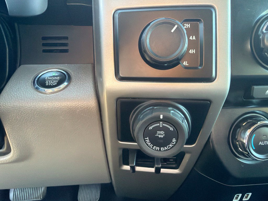 Used 2016 Ford F150 Lariat AWD/4WD image 24