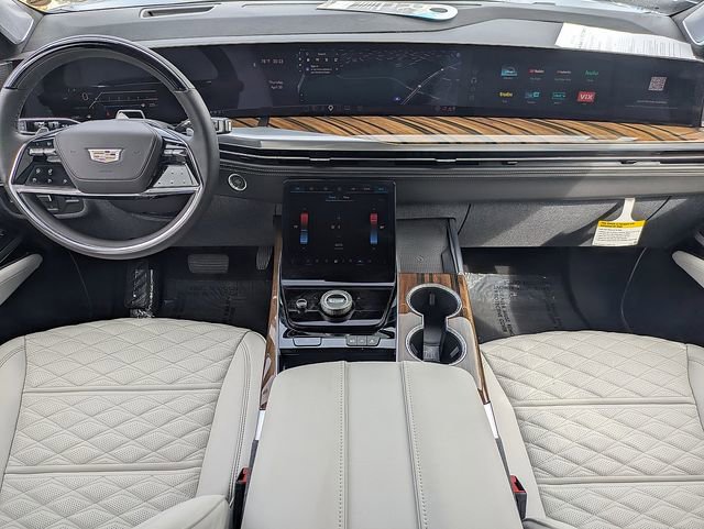 Certified 2026 Cadillac Escalade Platinum Sport w/ LPO, ONYX Package AWD/4WD image 15
