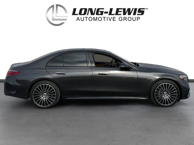 Used 2025 Mercedes-Benz E 350 4MATIC Sedan image 6