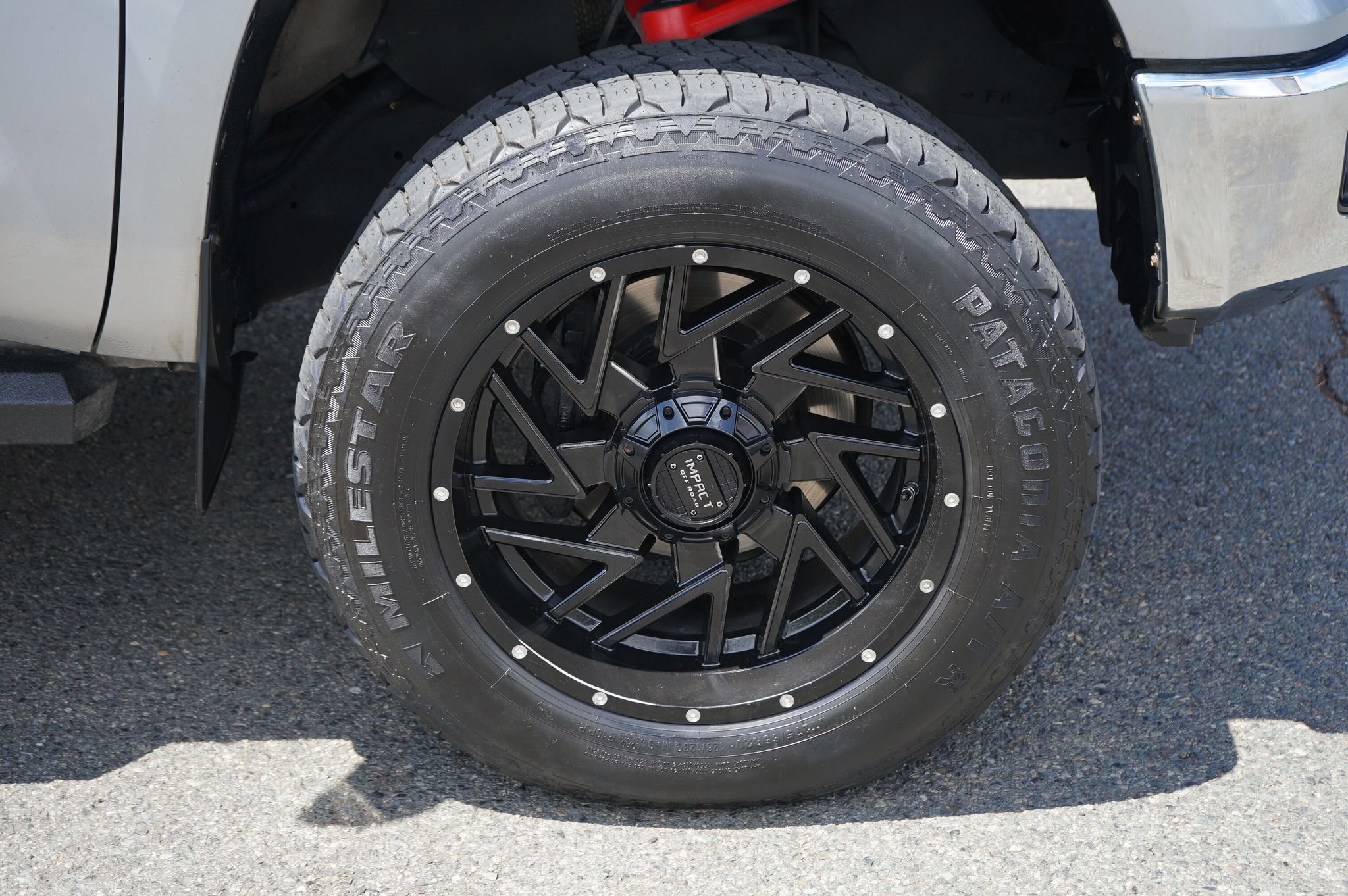 Used 2016 Toyota Tundra SR5 w/ TRD Off Road Package AWD/4WD image 9