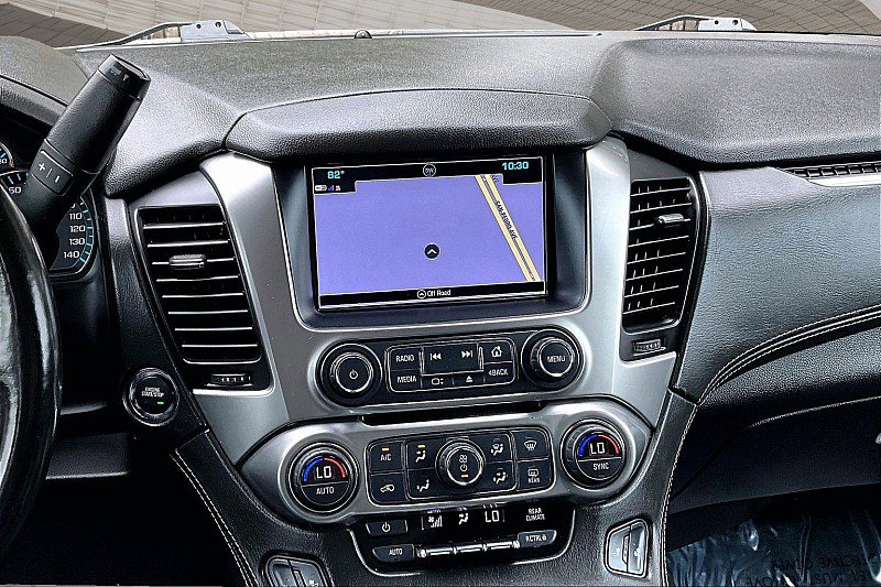 Used 2018 Chevrolet Suburban LT w/ Texas Edition Package RWD image 5