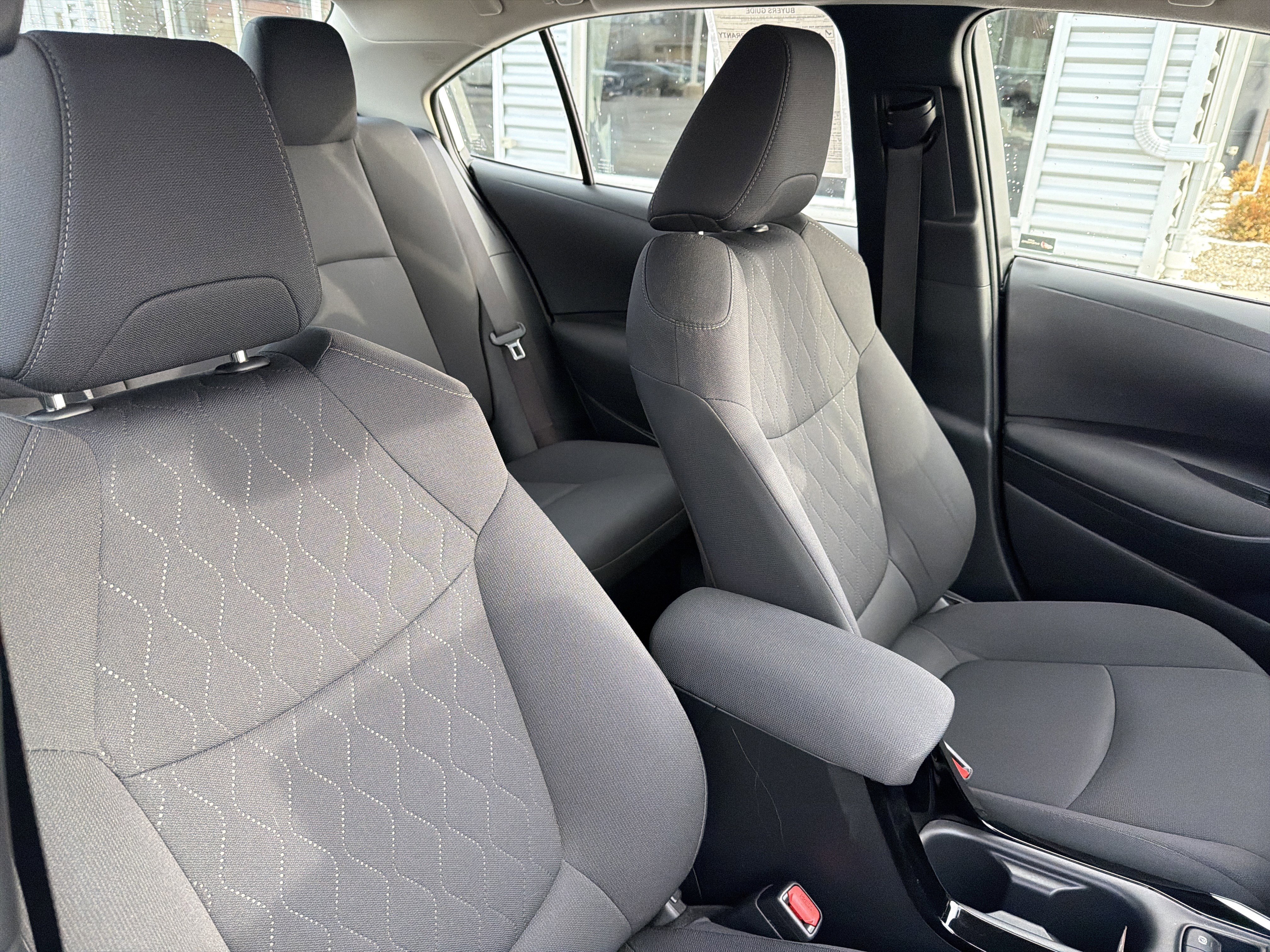 Used 2022 Toyota Corolla LE image 50