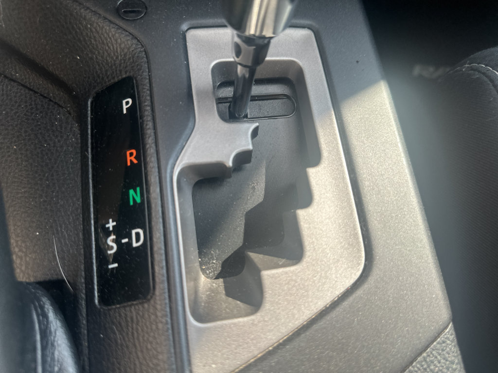 Used 2018 Toyota RAV4 XLE AWD/4WD image 7