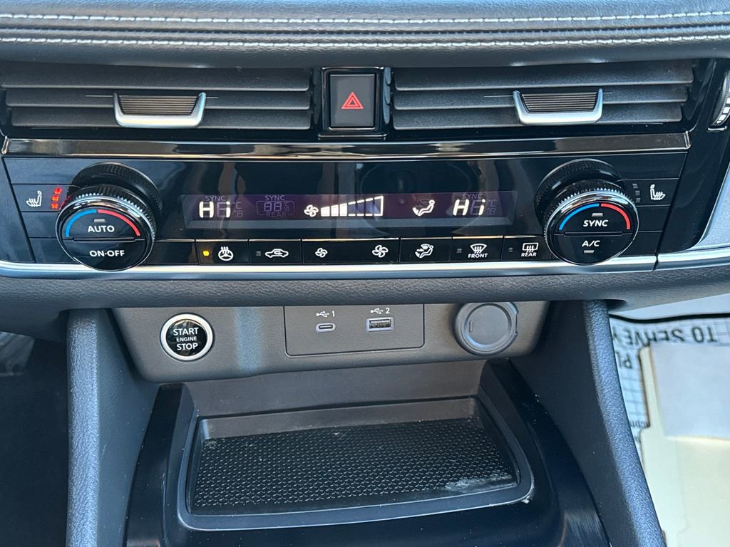 Used 2023 Nissan Rogue SV w/ SV Premium Package image 35