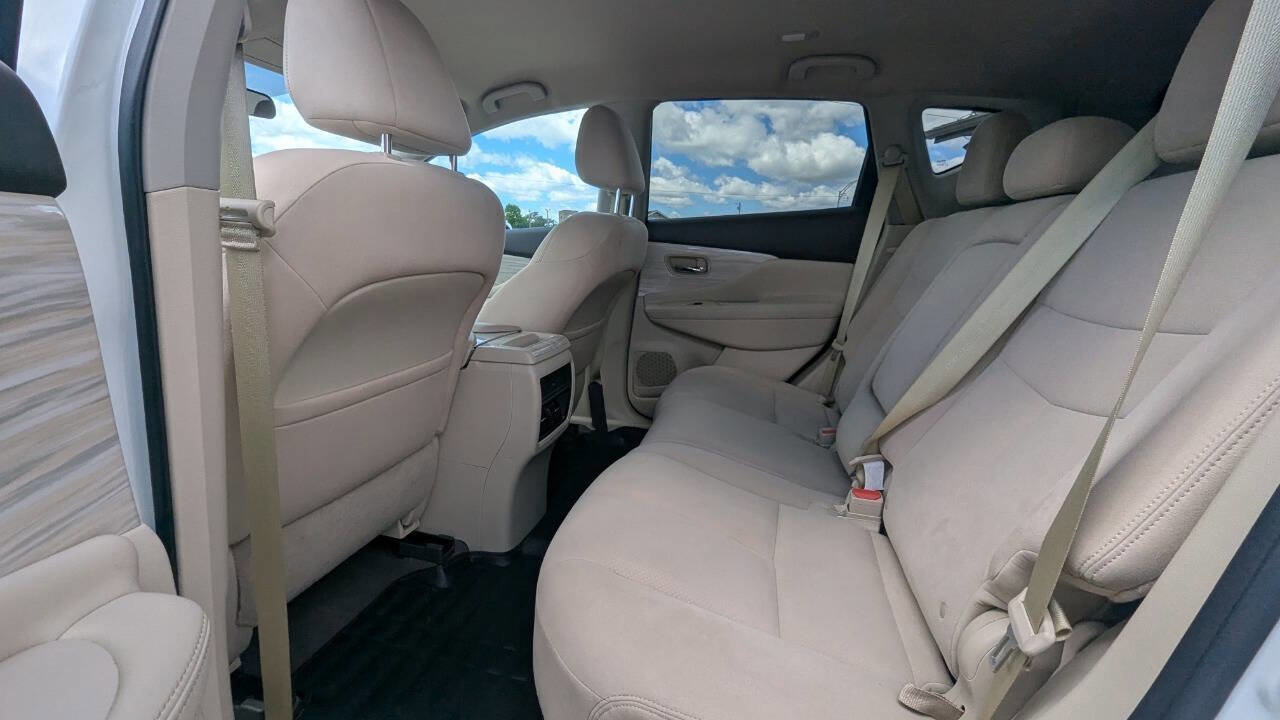Used 2016 Nissan Murano SV w/ Cargo Package FWD image 18