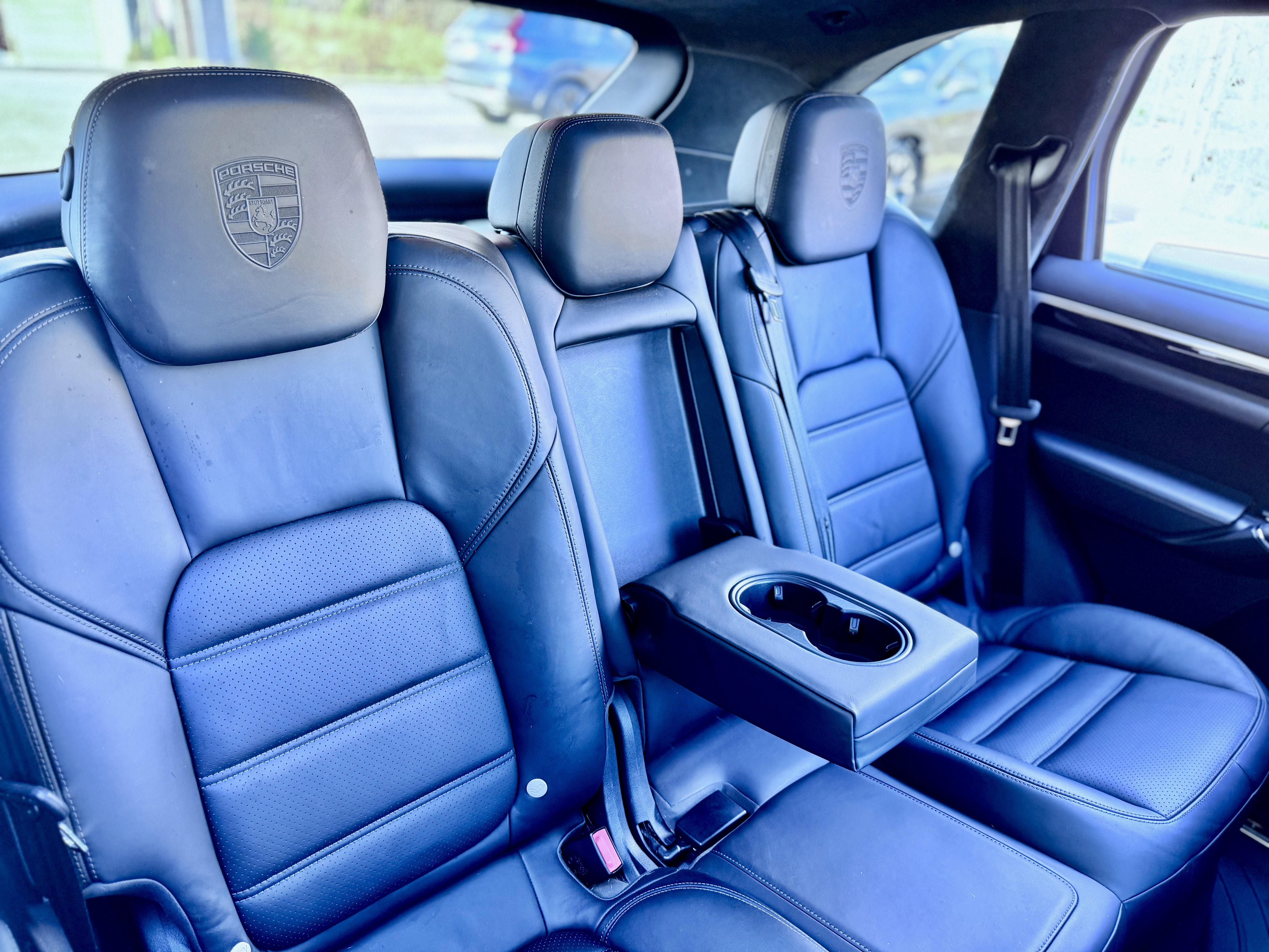 Used 2014 Porsche Cayenne Turbo S image 97