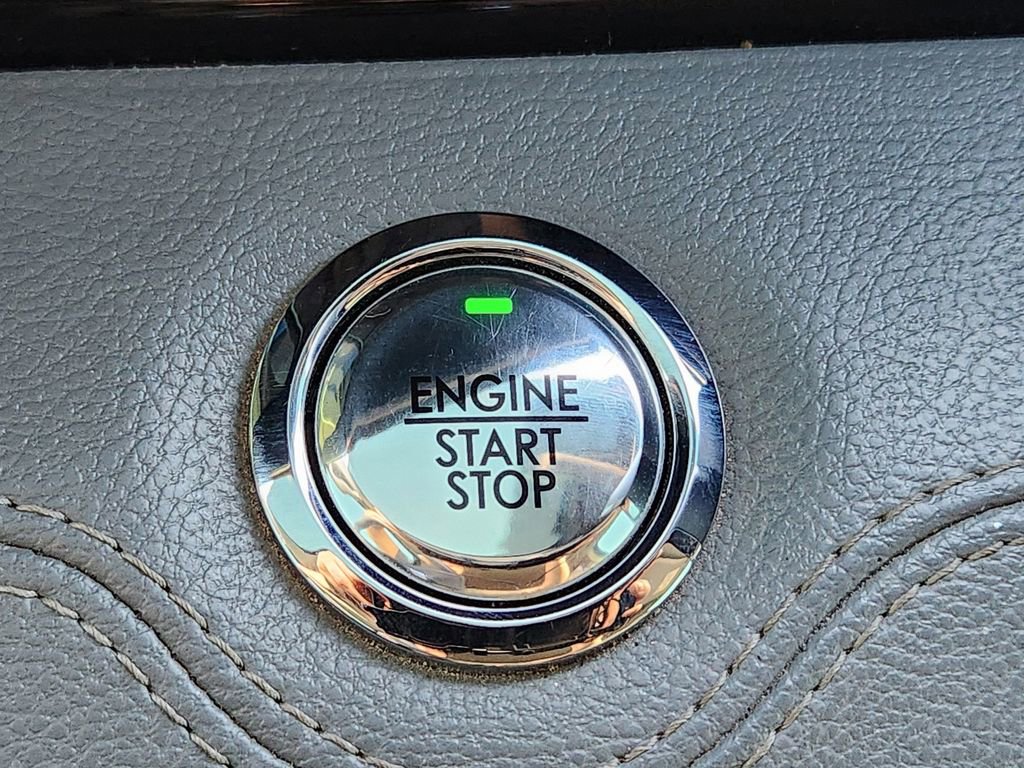 Used 2019 Lincoln Navigator Reserve image 35