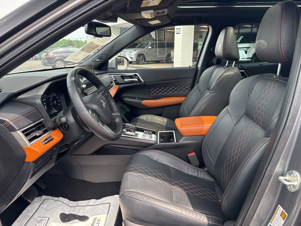 Used 2023 Mitsubishi Outlander SEL FWD image 18