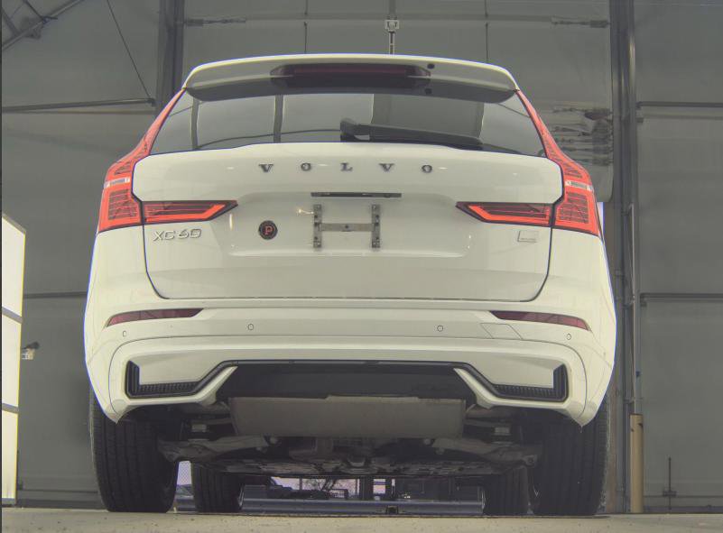 Used 2024 Volvo XC60 T8 Plus w/ Protection Package Premier AWD/4WD image 11
