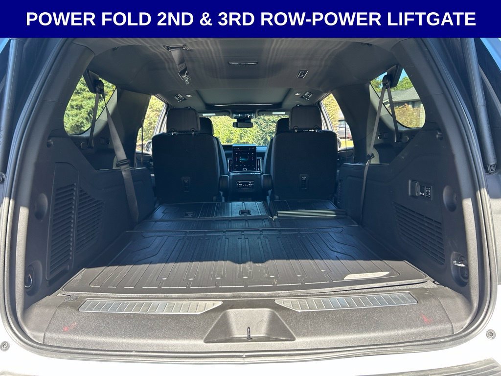Used 2026 GMC Yukon XL Denali w/ Sun & Power Step Package AWD/4WD image 18