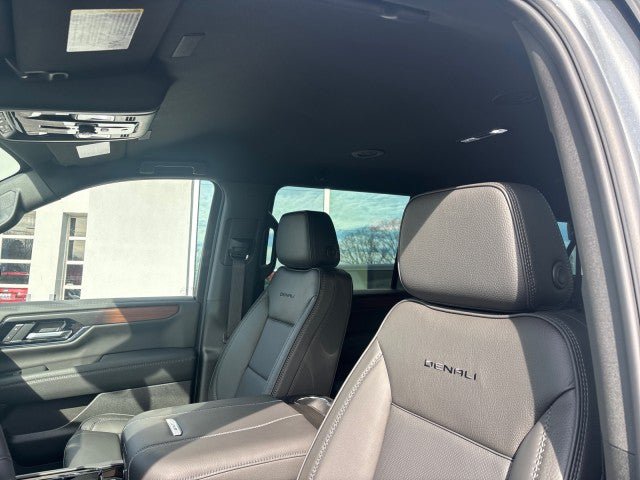 New 2026 GMC Yukon XL Denali AWD/4WD image 15