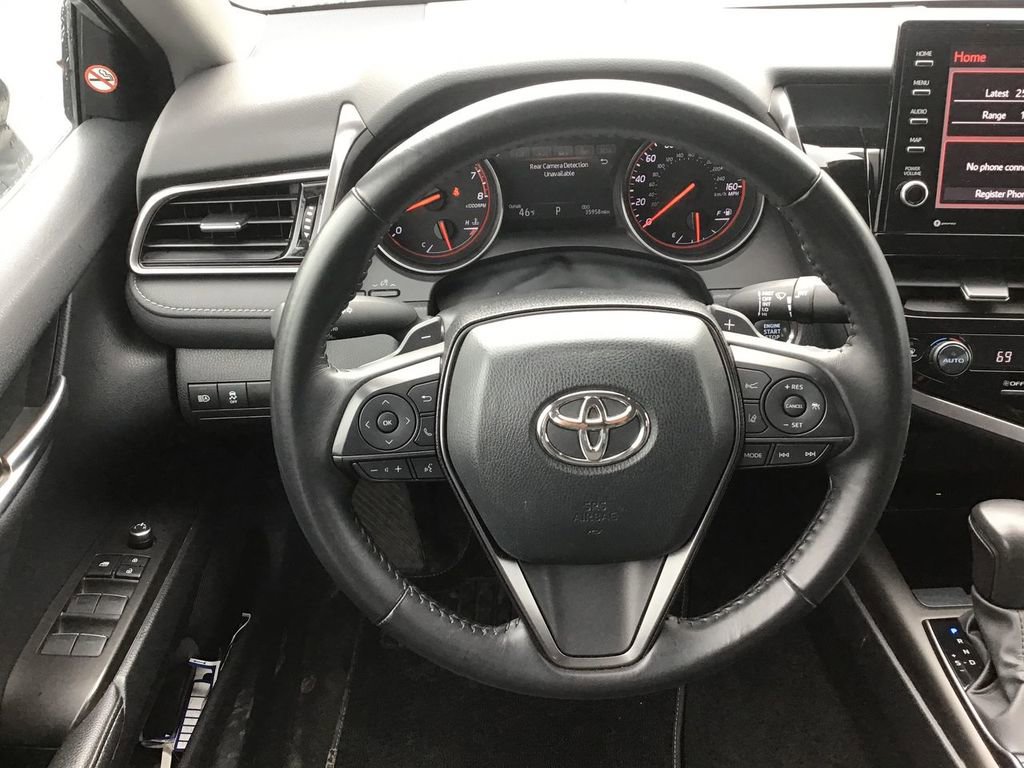 Used 2023 Toyota Camry XSE image 13
