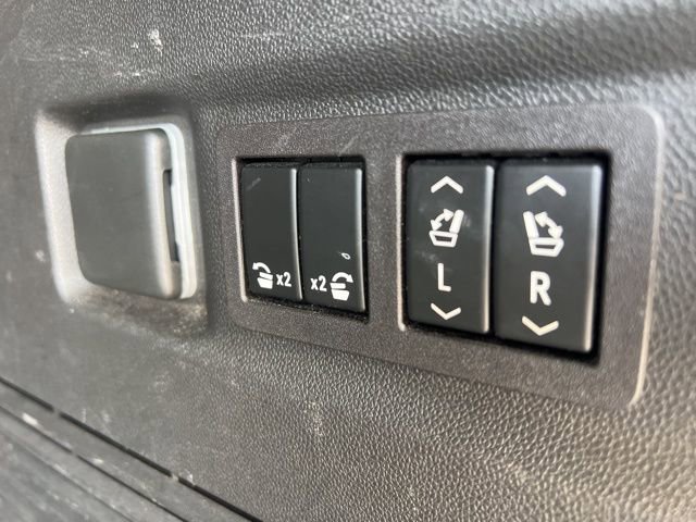 Used 2023 Chevrolet Tahoe High Country w/ Advanced Technology Package AWD/4WD image 29