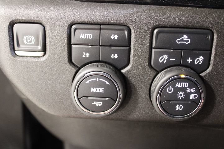 Used 2024 Chevrolet Silverado 1500 RST w/ Z71 Off-Road Package AWD/4WD image 43