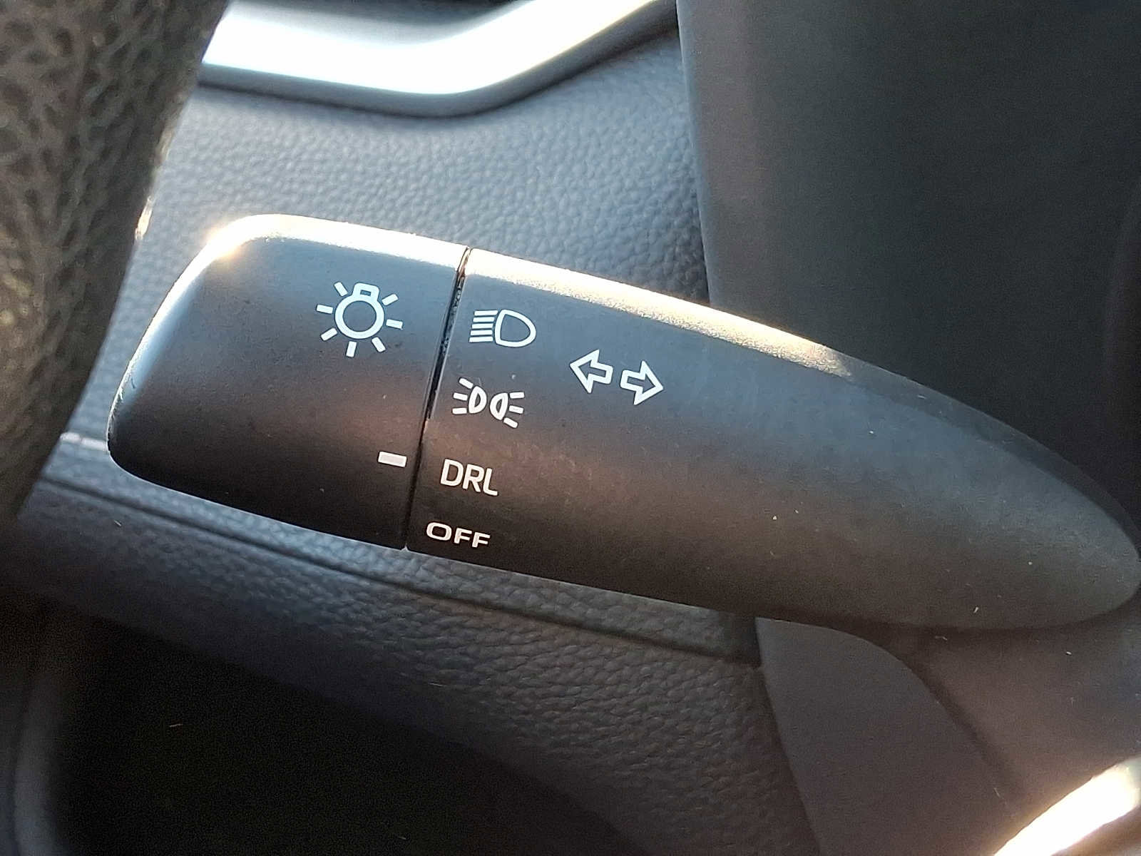 Used 2023 Toyota RAV4 LE image 21