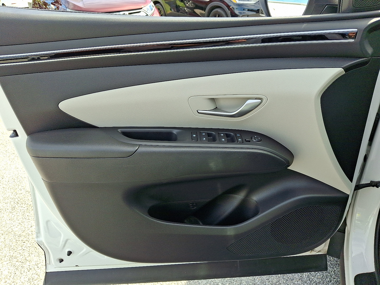 Used 2022 Hyundai Tucson Blue w/ Cargo Package AWD/4WD image 12