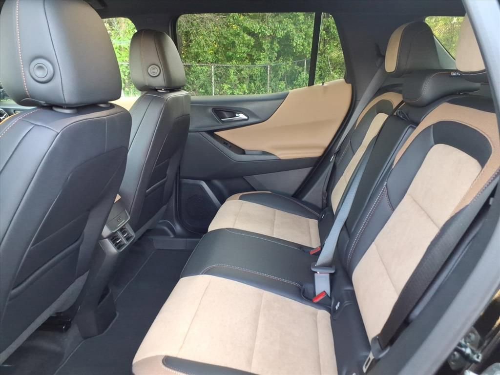 New 2026 Chevrolet Equinox ACTIV AWD/4WD image 16