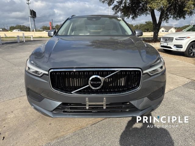 Used 2018 Volvo XC60 T6 Momentum w/ Convenience Package image 3