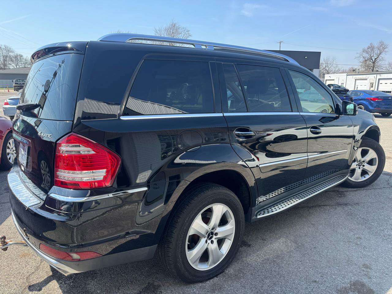 Used 2011 Mercedes-Benz GL 450 4MATIC image 5