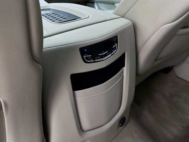 Used 2017 Cadillac Escalade ESV Luxury AWD/4WD image 28