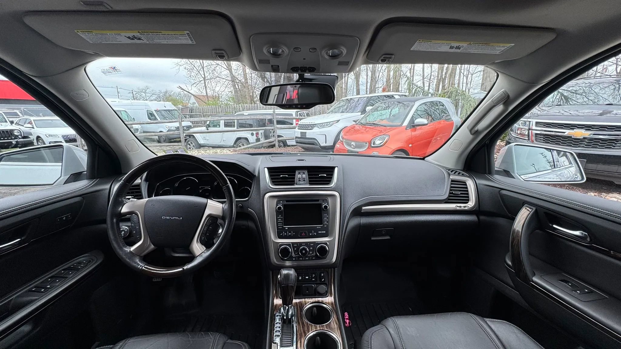 Used 2015 GMC Acadia Denali image 19