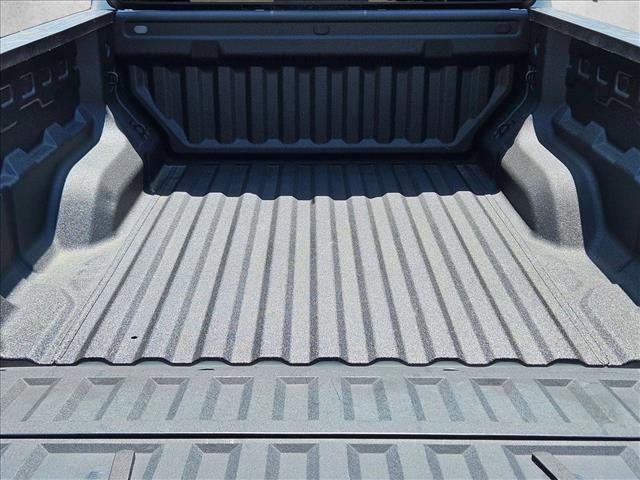 Used 2023 Chevrolet Colorado Z71 w/ Z71 Convenience Package 2 image 6