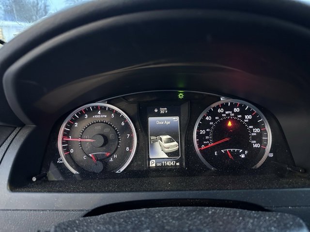 Used 2017 Toyota Camry SE image 12