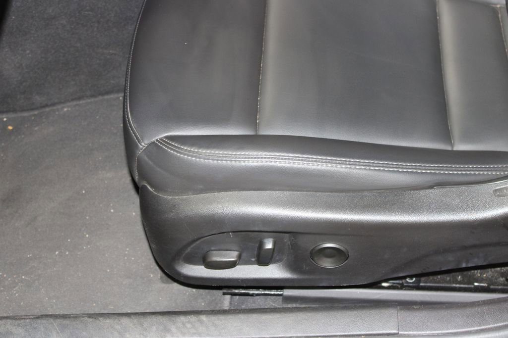 Used 2023 Cadillac CT5 Luxury w/ Sun And Sound Package AWD/4WD image 35