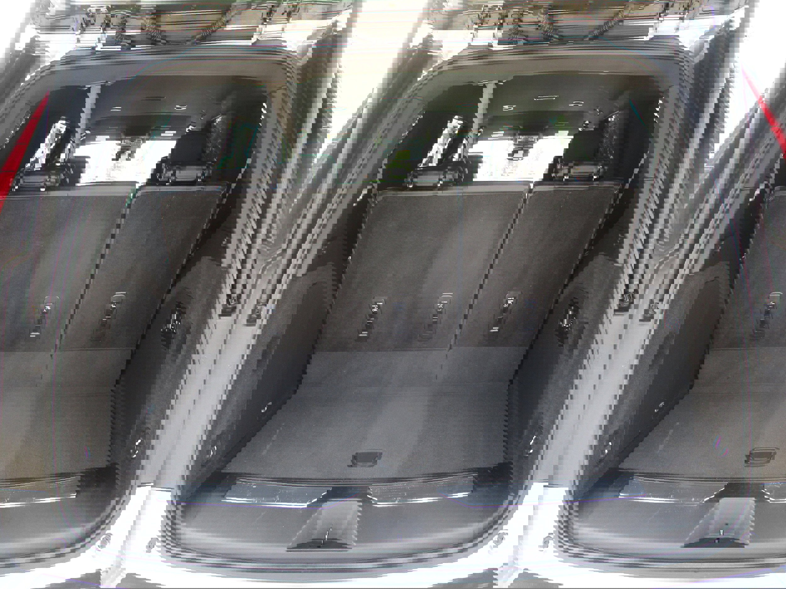 Used 2024 Cadillac Escalade Luxury image 35