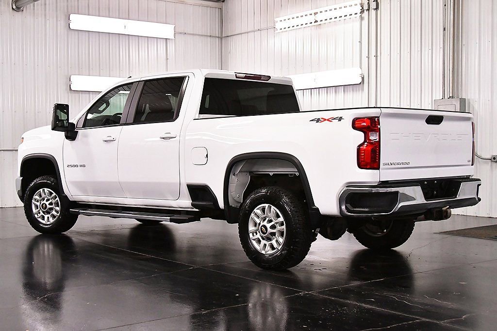 Used 2024 Chevrolet Silverado 2500 LT image 5