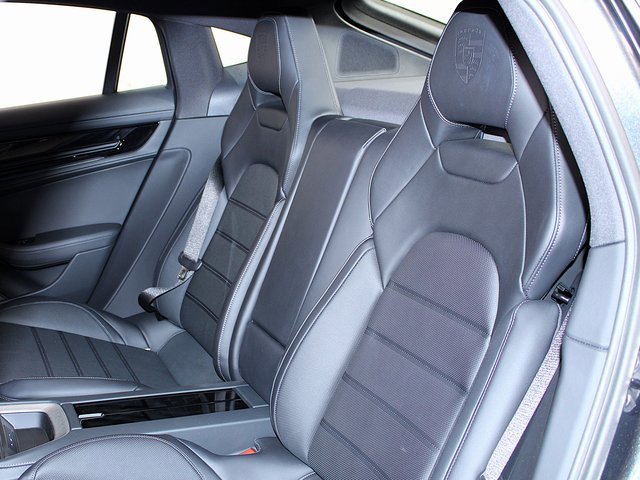 New 2025 Porsche Panamera 4 image 22
