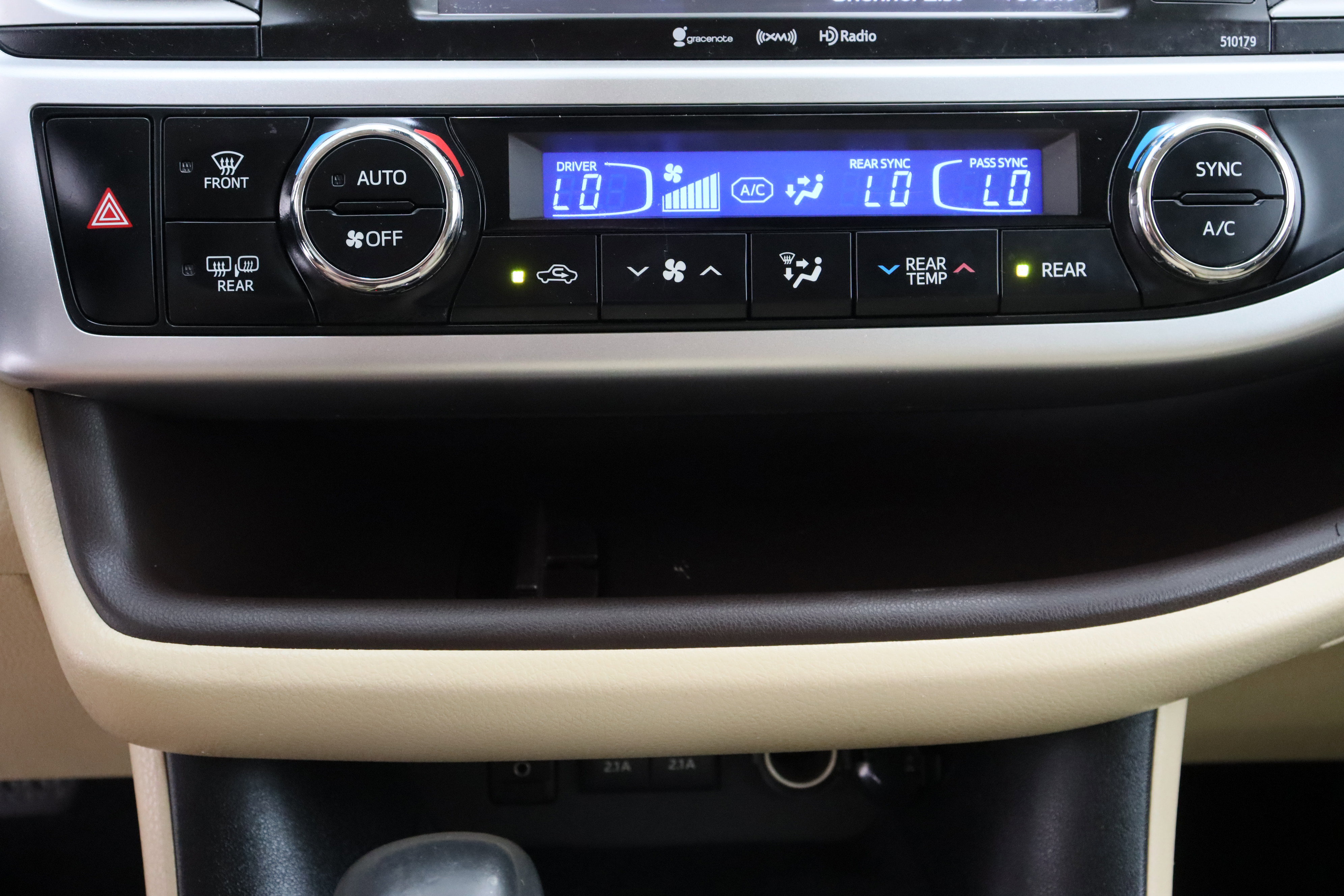 Used 2017 Toyota Highlander XLE AWD/4WD image 20