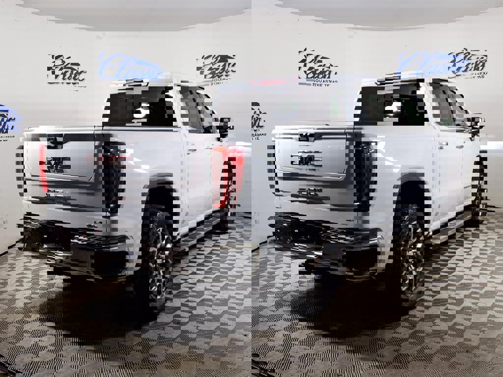 New 2026 GMC Sierra 1500 SLT image 19